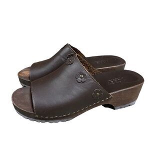 J. Crew Brown Leather Flower Accent Clogs 8
